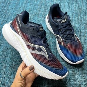 Saucony Kinvara 14 Running Shoes in Navy Red White